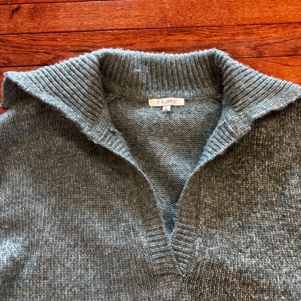Womens Z Supply sweater size S - Picture 2 of 7